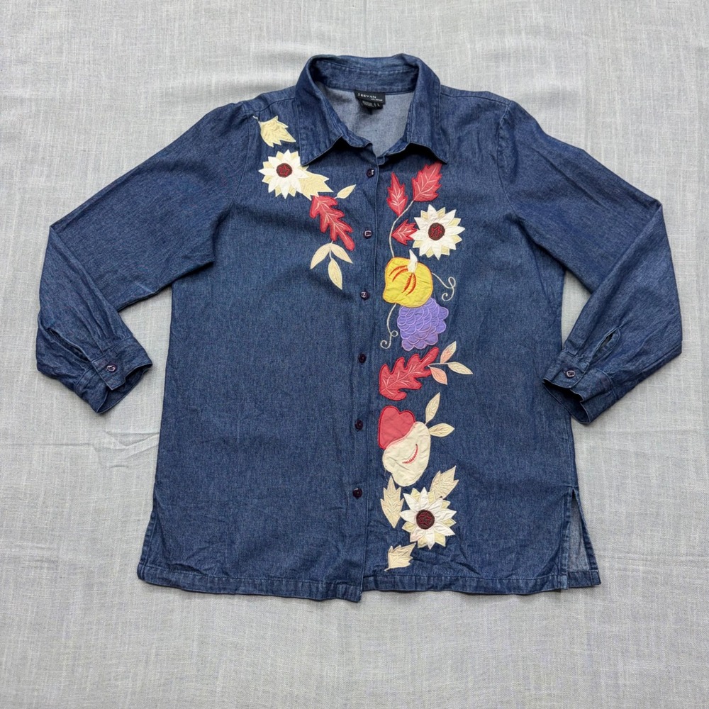 Jeevan Denim Floral Fruit Embroidered Shirt Womens Large Blue good cottagecore